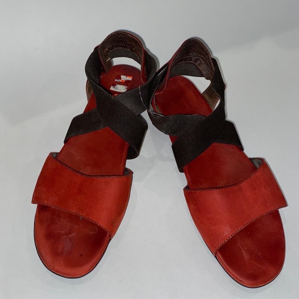 Munro American leather sandal brown red 6.5 N